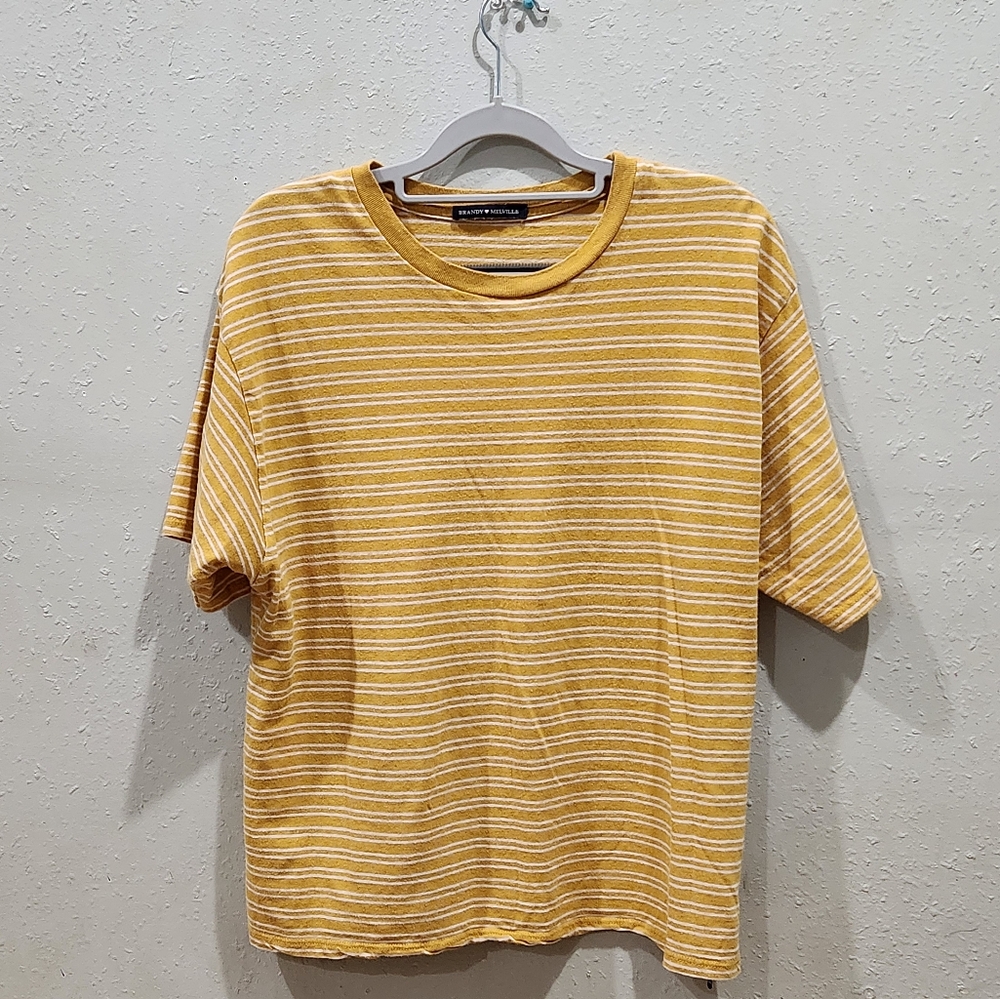 Basic yellow T-shirt with white stripes